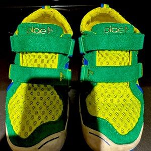 Plae kids shoes